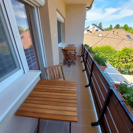 Oregano Apartman Apartment