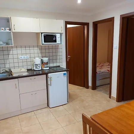 Apartment Oregano Apartman *